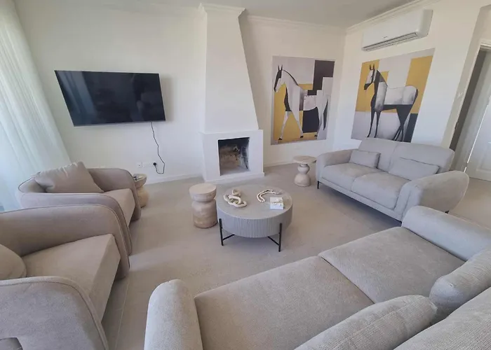 Karyatis Building Apartmán *